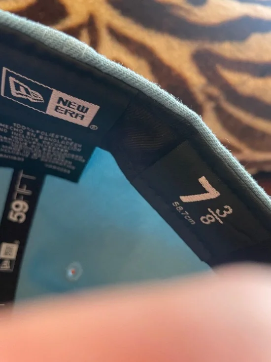 New Era Dallas Mavericks Two-Tone Hat - Light Blue & Gray
59/50 - Picture 2 of 4